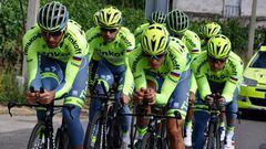 Los corredores del equipo Tinkoff ensayan para la contrarreloj por equipos de la Vuelta a Espa&ntilde;a, que comienza este s&aacute;bado en Orense.