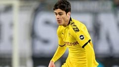 Lennard Maloney makes his debut with Borussia Dortmund