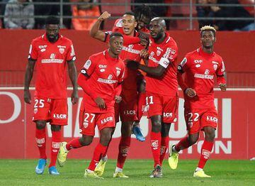 Dijon's Jhonder Cádiz celebrates with team mates
