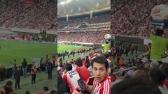 Aficionado de Chivas adivina en el estadio, gracias a Twitter, que caerá un gol