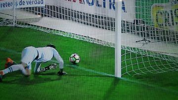 El gol que generó polémica en el duelo entre la U y Cobreloa