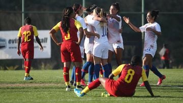 La 'Roja' femenina golea a Ghana en su debut en Turquía