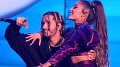Ariana Grande y Mikey Foster en Lollapalooza, Illinois. Agosto 04, 2019.
