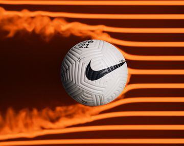 La nueva pelota de la premier league 2012-13, maxim, de Nike