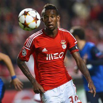 14. Anderson Talisca (21), volante ofensivo brasileño del Benfica, está valorado en 18.091 millones de euros.