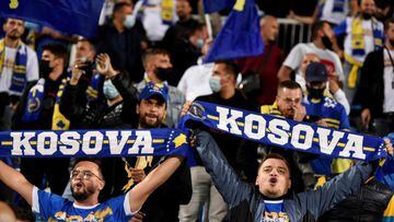 Aficionados de la selección de Kosovo.