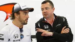 Fernando Alonso chats to McLaren Honda racing director Eric Boullier.