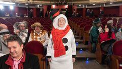 Manoli vestida de 'muñeco de nieve' al inicio del Sorteo Extraordinario de la Lotería de Navidad 2022.