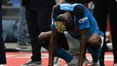 Napoli's Nigerian forward Victor Osimhen reacts during the Italian Serie A football match between Napoli and Salernitana on April 30, 2023 at the Diego-Maradona stadium in Naples. - Naples braces for its potential first Scudetto championship win in 33 years. With a 17 point lead at the top of Serie A, southern Italy's biggest club is anticipating its victory in the Scudetto for the first time since 1990. (Photo by Andreas SOLARO / AFP)