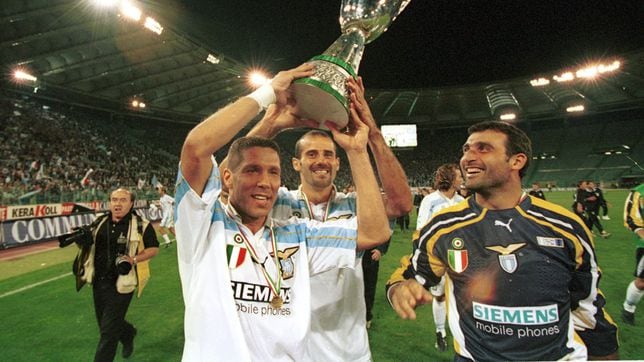 Simeone, campeón e ídolo en la Lazio junto a su “no amigo” Verón