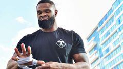 TAMPA, FLORIDA - DECEMBER 15: Tyron Woodley works out during a media workout at the Seminole Hard Rock Tampa pool prior to her December 18th fight against Jake Paul on December 15, 2021 in Tampa, Florida.   Julio Aguilar/Getty Images/AFP == FOR NEWSPAPER
