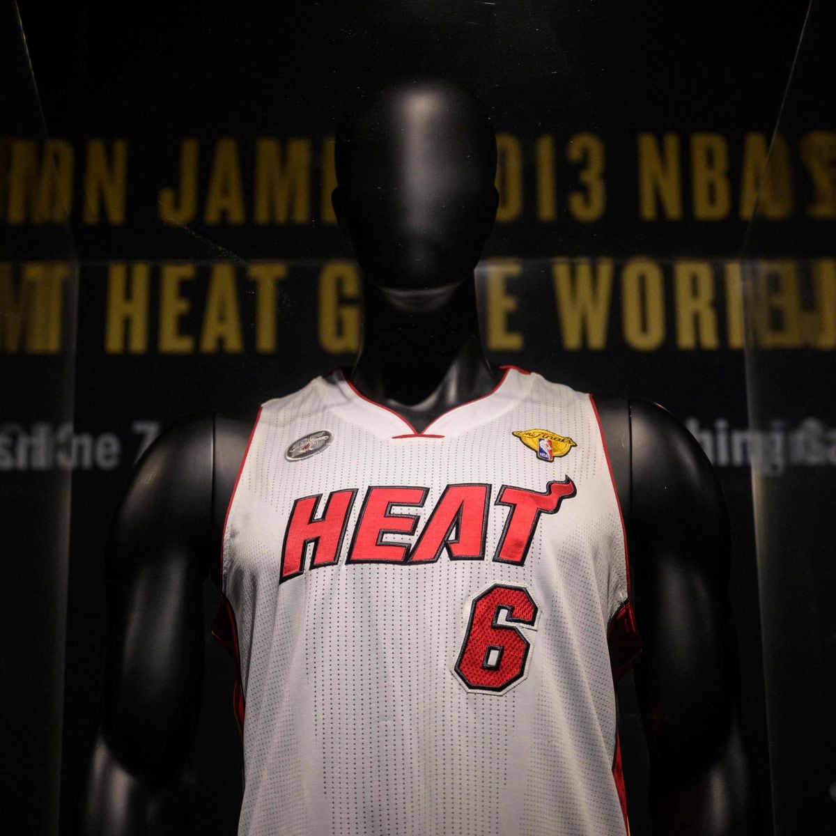 Nike NBA Jersey Miami Heat 22 Orange US M Men Earned Edition