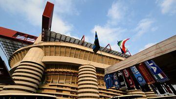 Milan, Italy. 23rd May, 2016. Official jersey of AC Milan. The store of  Giuseppe Meazza Stadium (also known as San Siro). © Nicolò Campo/Pacific  Press/Alamy Live News Stock Photo - Alamy