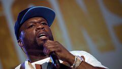 50 Cent enfurece y lanza su micrófono a una fan
