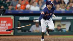 HOUSTON, TEXAS - MAY 21: Jose Altuve #27 of the Houston Astros hits an RBI double during the fifth inning against the Oakland Athletics at Minute Maid Park on May 21, 2023 in Houston, Texas.   Carmen Mandato/Getty Images/AFP (Photo by Carmen Mandato / GETTY IMAGES NORTH AMERICA / Getty Images via AFP)