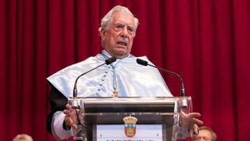 El escritor Mario Vargas Llosa, investido doctor Honoris Causa por la Universidad de Burgos.