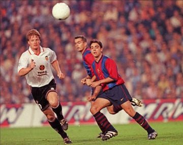 Xavi in action against Valencia, October 1998.