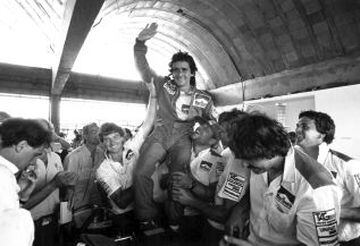 Alain Prost es uno de los pilotos de Fórmula 1 más exitosos de todos los tiempos. Compitió en el período de 1980 a 1993. Consiguió cuatro campeonatos 1985, 1986, 1989 y 1993