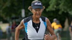 Madonna Buder, la 'monja de hierro' del triatlón con 85 años