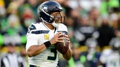 Seahawks' Wilson says finger not to blame after defeat to Packers