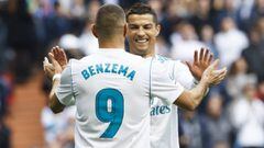 Cristiano y Benzema celebran el primer gol.