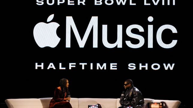How much did Apple Music pay for the rights to the Super Bowl Halftime Show?
