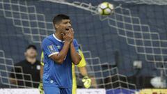 Nelson Bonilla se lamenta en un partido enfrentando a M&eacute;xico en la Copa Oro.