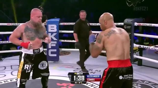 Terrible escena en este combate de MMA al noquear a su rival