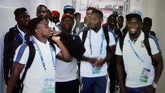 Camerún llegó cantando y bailando al estadio