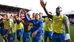 LONDON, ENGLAND - MAY 28: Nottingham Forest players celebrate after the final whistle of the Premier League match between Crystal Palace and Nottingham Forest at Selhurst Park on May 28, 2023 in London, England. (Photo by Richard Heathcote/Getty Images)