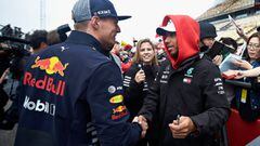 Lewis Hamilton y Max Verstappen se saludaron hoy en China.