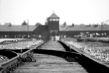 La temida y funesta entrada a Auschwitz.