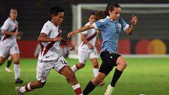 Partido de Copa América Femenina entre Perú y Uruguay.