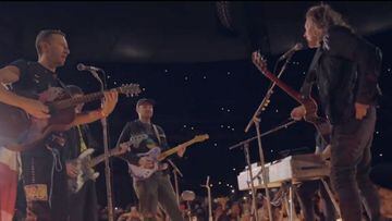 ¡Momento épico! Coldplay y Fher, de Maná, cantan juntos ‘Rayando el sol’