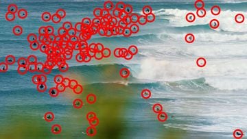 130 surfistas marcados con un c&iacute;rculo rojo en Superbank (Australia).