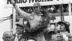 (FILES) In this file photo taken on July 1, 1979 French driver Jean-Pierre Jabouille (C) celebrates next to (L) third-placed Rene Arnoux (L) and second-placed Gilles Villeneuve (R) after winning the Grand Prix de France in Dijon.  / AFP PHOTO / DANIEL JANIN