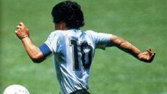 Diego Armando Maradona. Crack.