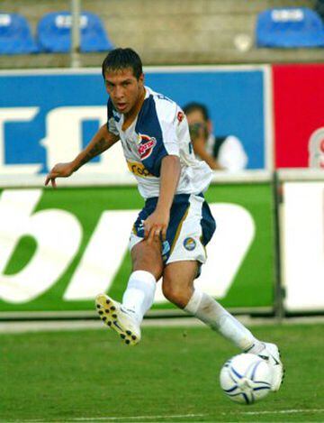 El volante argentino naturalizado paraguayo Jonathan Fabbro fue campeón continental en 2004 con el Once Caldas de Colombia. Un año después vino a México para formar parte de Dorados en el Apertura 2005, certamen en el que anotó dos goles.