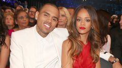 Tras recibir críticas por apoyar a Rihanna en el Halftime Show, Chris Brown se queja de que la gente "todavía lo odia" por golpear a la cantante.