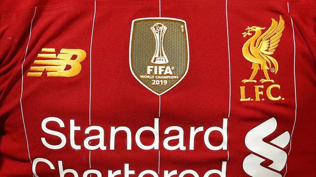Liverpool wear FIFA Club Winners Badge for Wolves game - AS USA