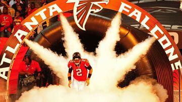 ATLANTA, GA - AUGUST 9: Matt Ryan #2 of the Atlanta Falcons is introduced before the game against the Baltimore Ravens at the Georgia Dome on August 9, 2012 in Atlanta, Georgia   Scott Cunningham/Getty Images/AFP == FOR NEWSPAPERS, INTERNET, TELCOS &amp; TELEVISION USE ONLY ==