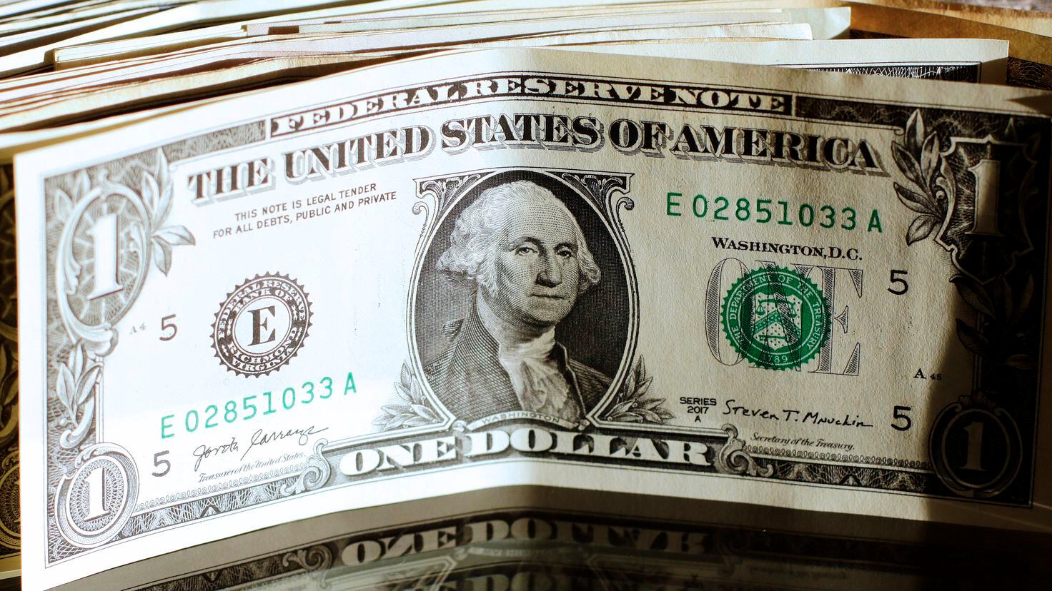 Чилийский песо к доллару. 1 Billion Dollars. 30 Долларов в колумбийских песо. 35 Тысяч долларов. 72 тысячи долларов
