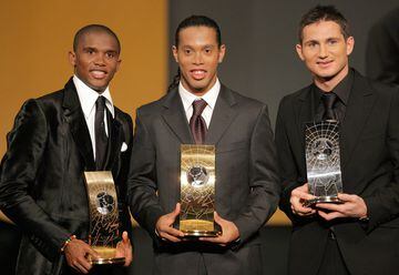 Recibió el FIFA World Player 2005 al mejor jugador del año junto a Frank Lampard que fue segundo y Samuel Eto'o que fue tercero. 