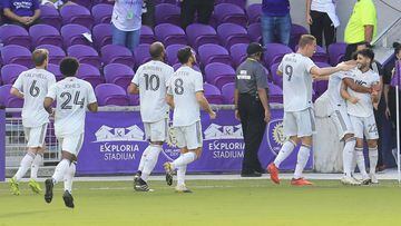 Carles Gil festejando su gol ante Orlando City