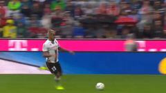 ¡Mano a mano con Neuer! El día que el fichaje top de Colo Colo le anotó al Bayern