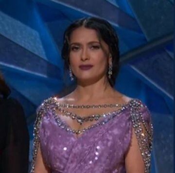 Salma Hayek en la entrega de los Premios Oscar 2018. Habla sobre el movimiento TimesUp en favor de la mujer  