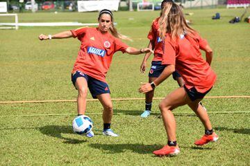 La Selección Colombia Femenina tuvo su primer entrenamiento en campo en la sede de Deportivo Cali previo al debut en Copa América Femenina ante Paraguay