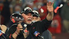 Después de pasar las últimas tres temporadas con los Buccaneers y 17 campañas en la liga, el head coach Bruce Arians se despide de la NFL.