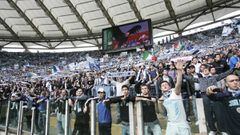 Los aficionados de la Lazio durante un partido de su equipo.
