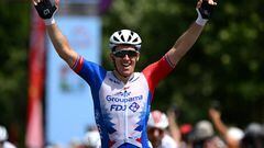 Philipsen gana la segunda etapa de la Vuelta a Bélgica y Pedersen sigue líder